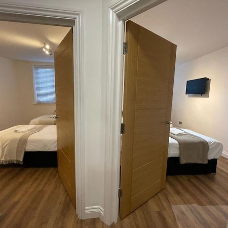 24-7 Secured City Centre Apartments With Free Underground Parking And Wifi Birmingham Kültér fotó
