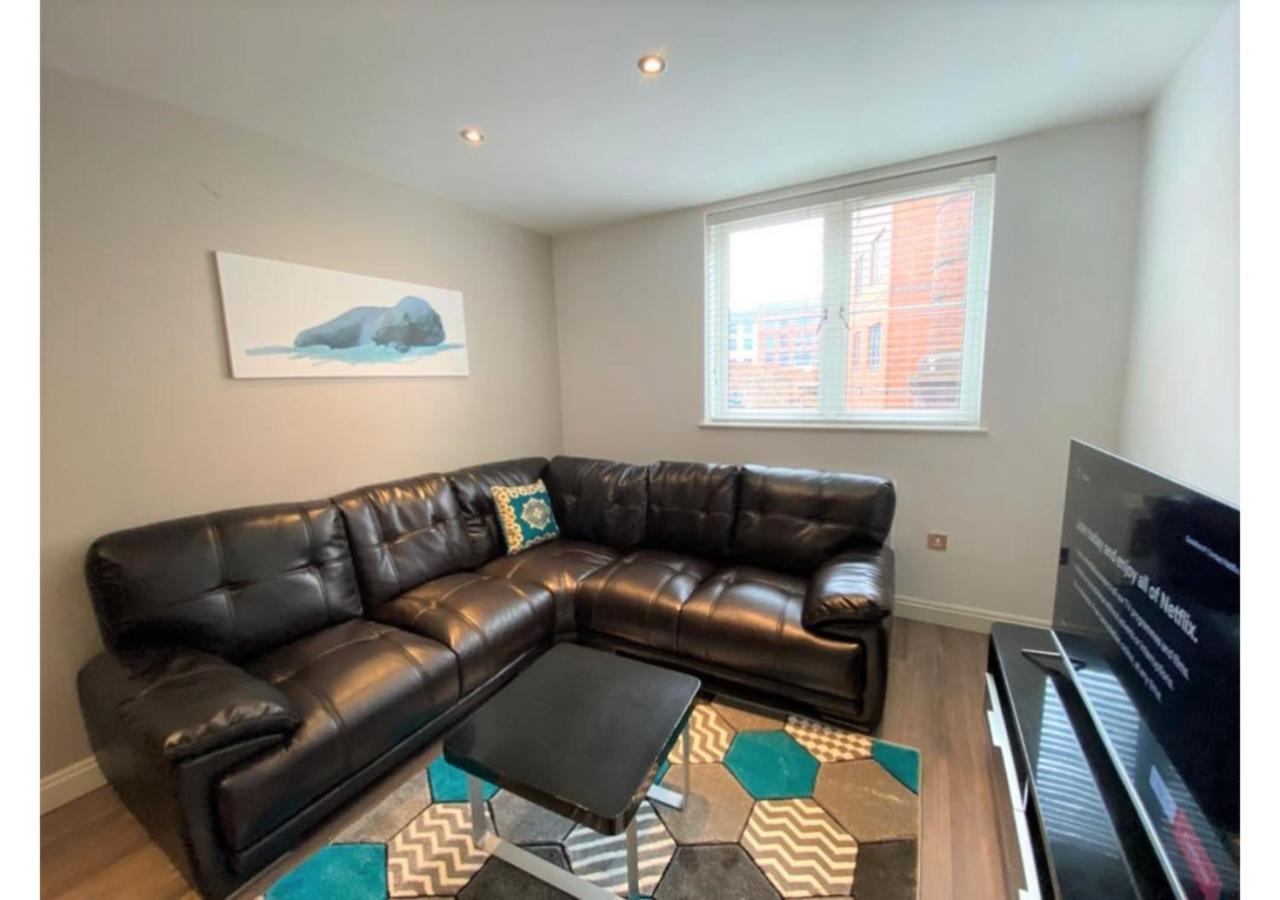 24-7 Secured City Centre Apartments With Free Underground Parking And Wifi Birmingham Kültér fotó