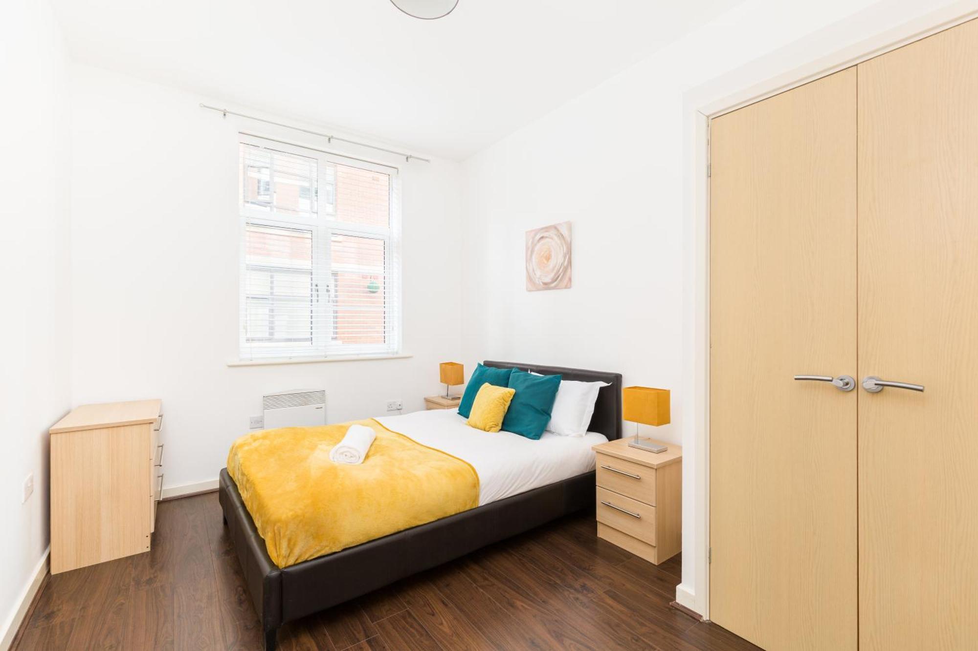 24-7 Secured City Centre Apartments With Free Underground Parking And Wifi Birmingham Kültér fotó
