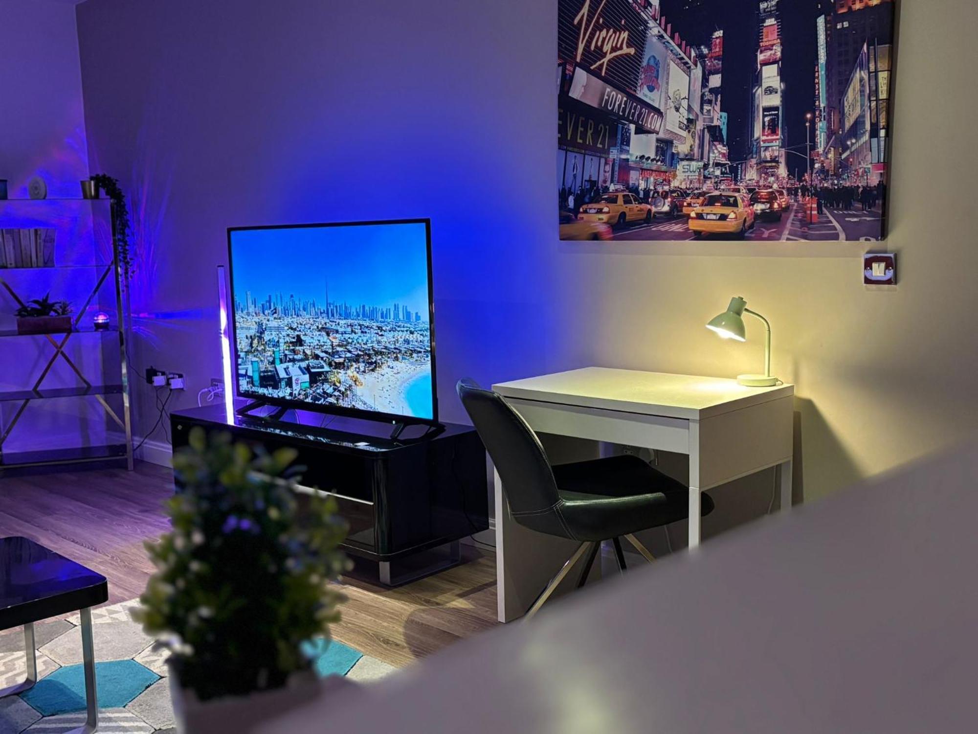 24-7 Secured City Centre Apartments With Free Underground Parking And Wifi Birmingham Kültér fotó