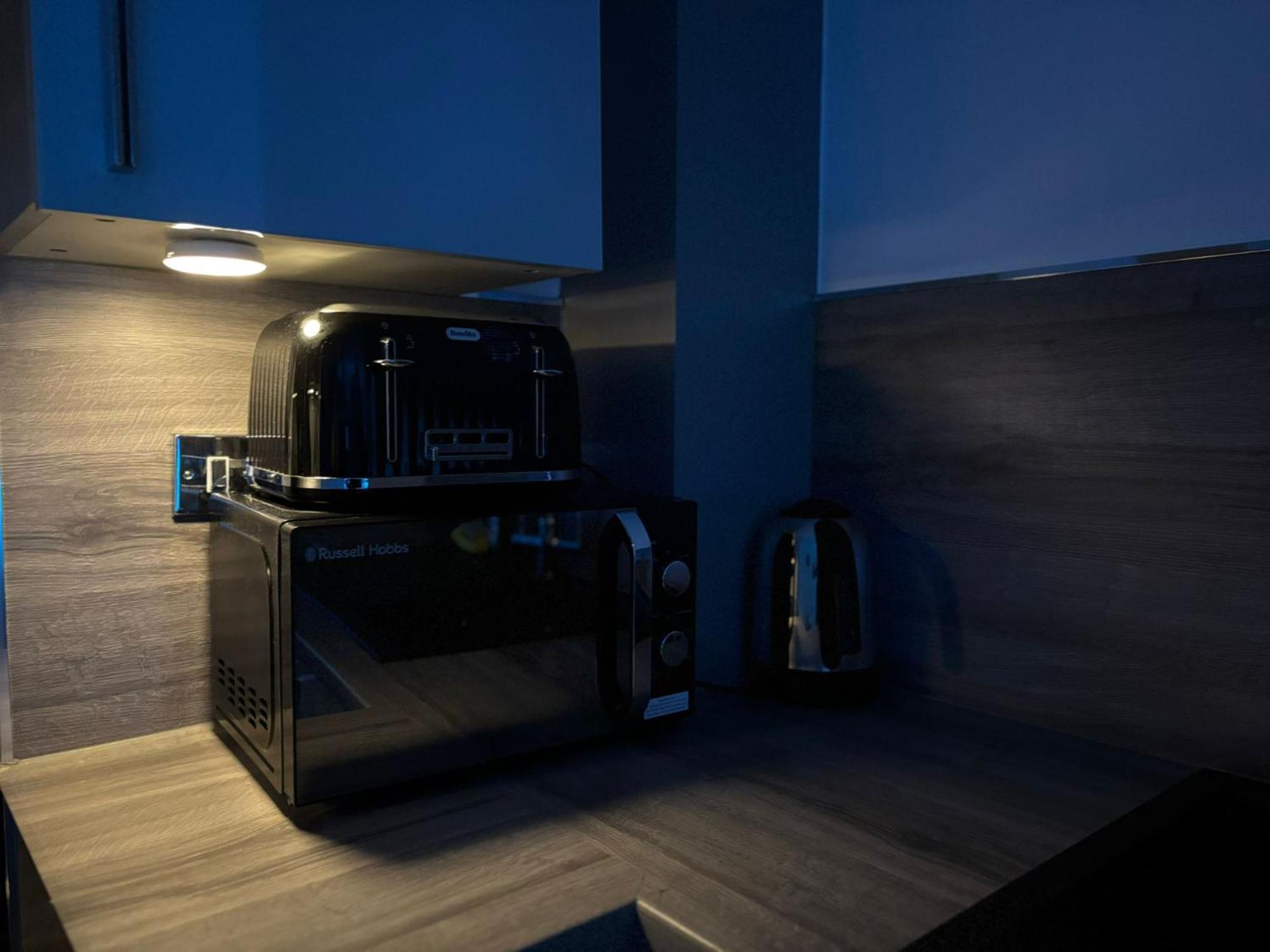 24-7 Secured City Centre Apartments With Free Underground Parking And Wifi Birmingham Kültér fotó