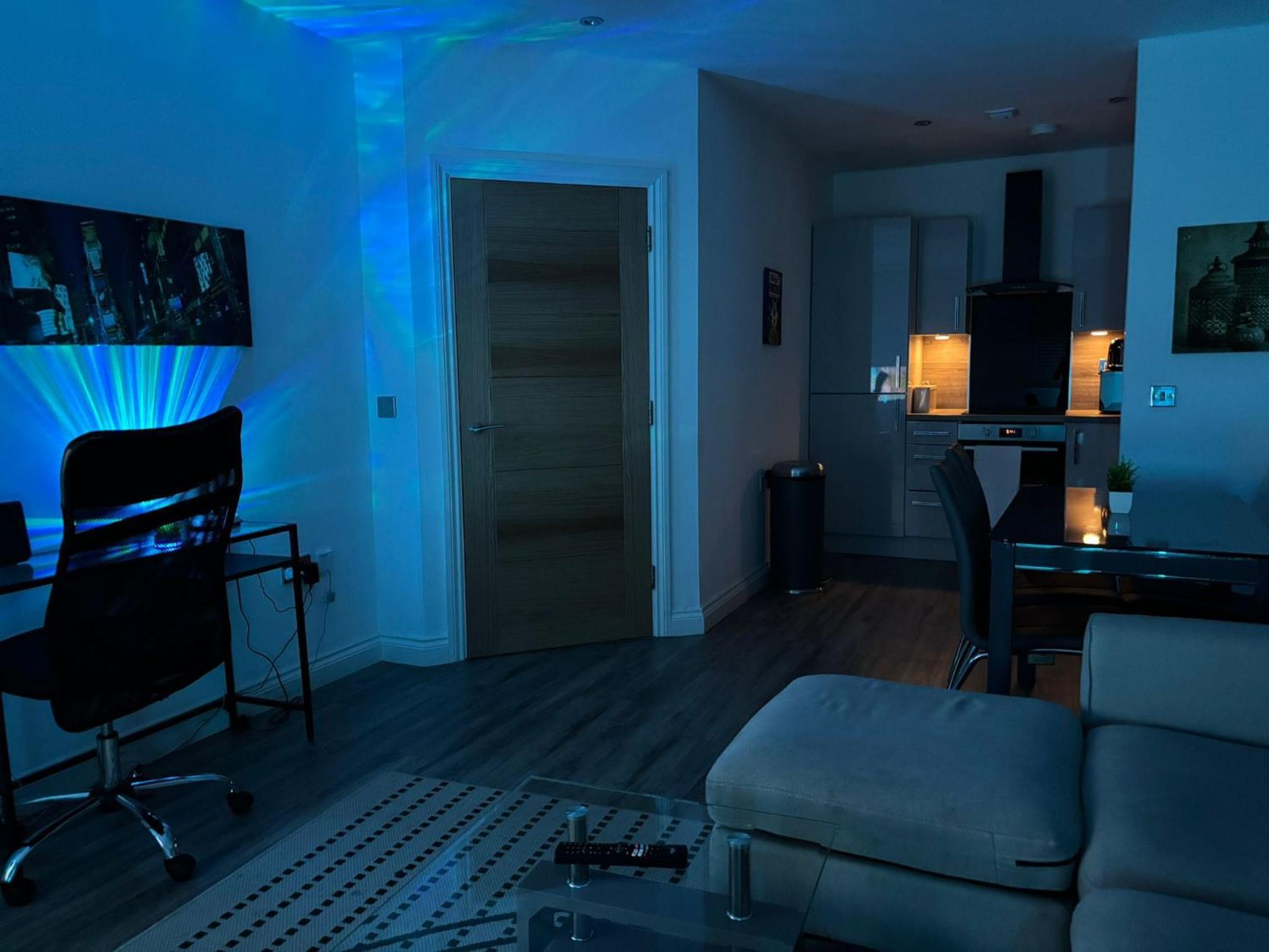 24-7 Secured City Centre Apartments With Free Underground Parking And Wifi Birmingham Kültér fotó