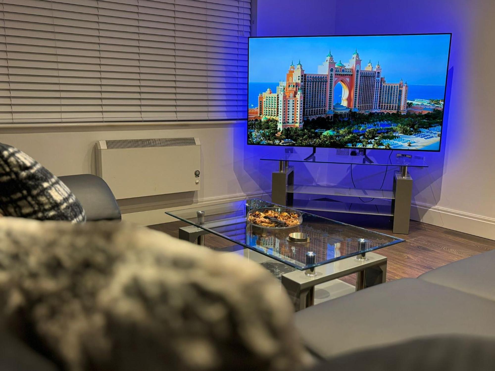 24-7 Secured City Centre Apartments With Free Underground Parking And Wifi Birmingham Kültér fotó