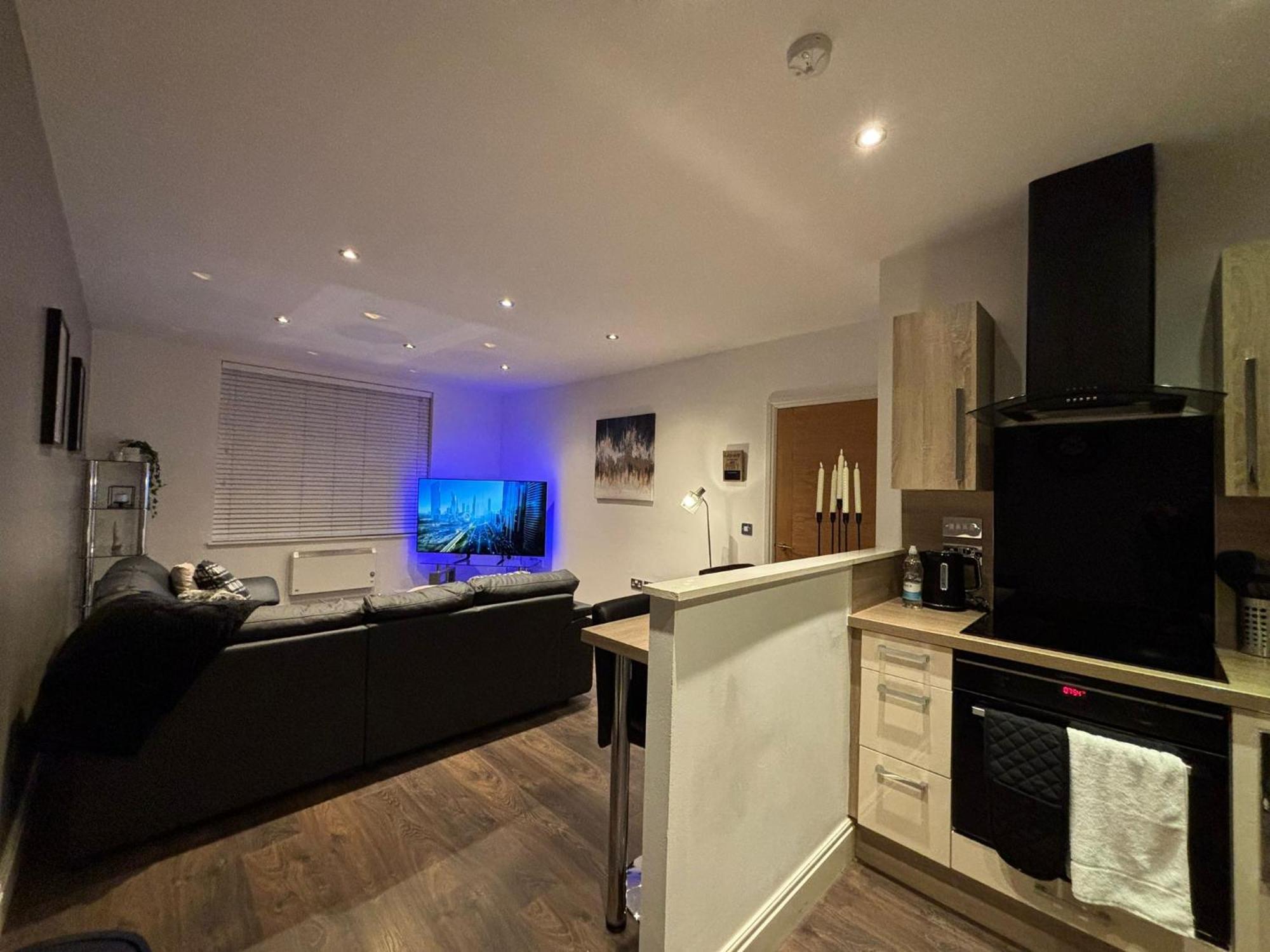 24-7 Secured City Centre Apartments With Free Underground Parking And Wifi Birmingham Kültér fotó