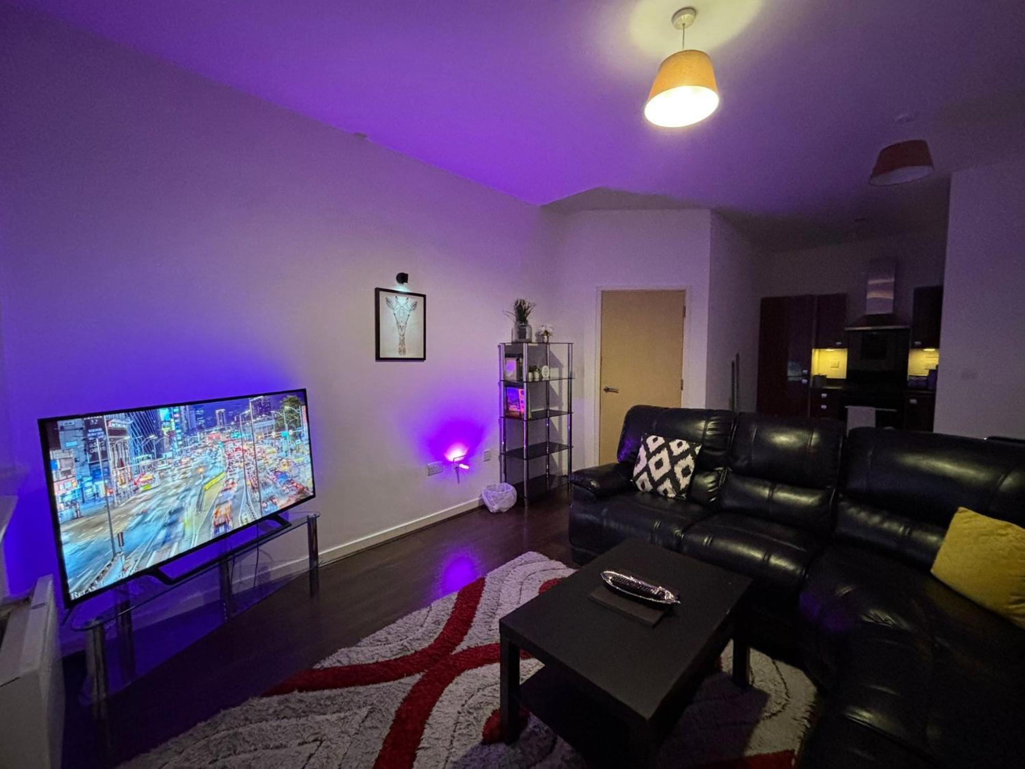 24-7 Secured City Centre Apartments With Free Underground Parking And Wifi Birmingham Kültér fotó