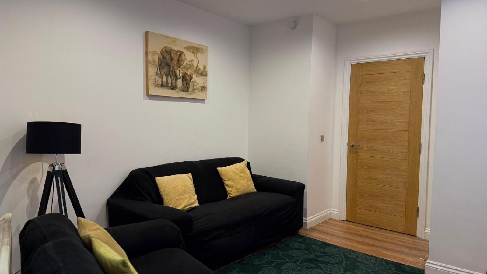 24-7 Secured City Centre Apartments With Free Underground Parking And Wifi Birmingham Kültér fotó